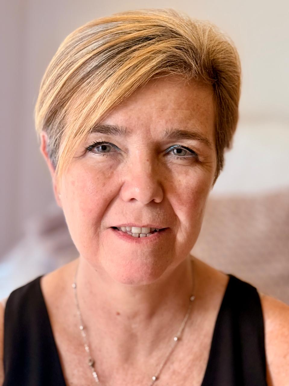 Dra. Elizabeth Ovando